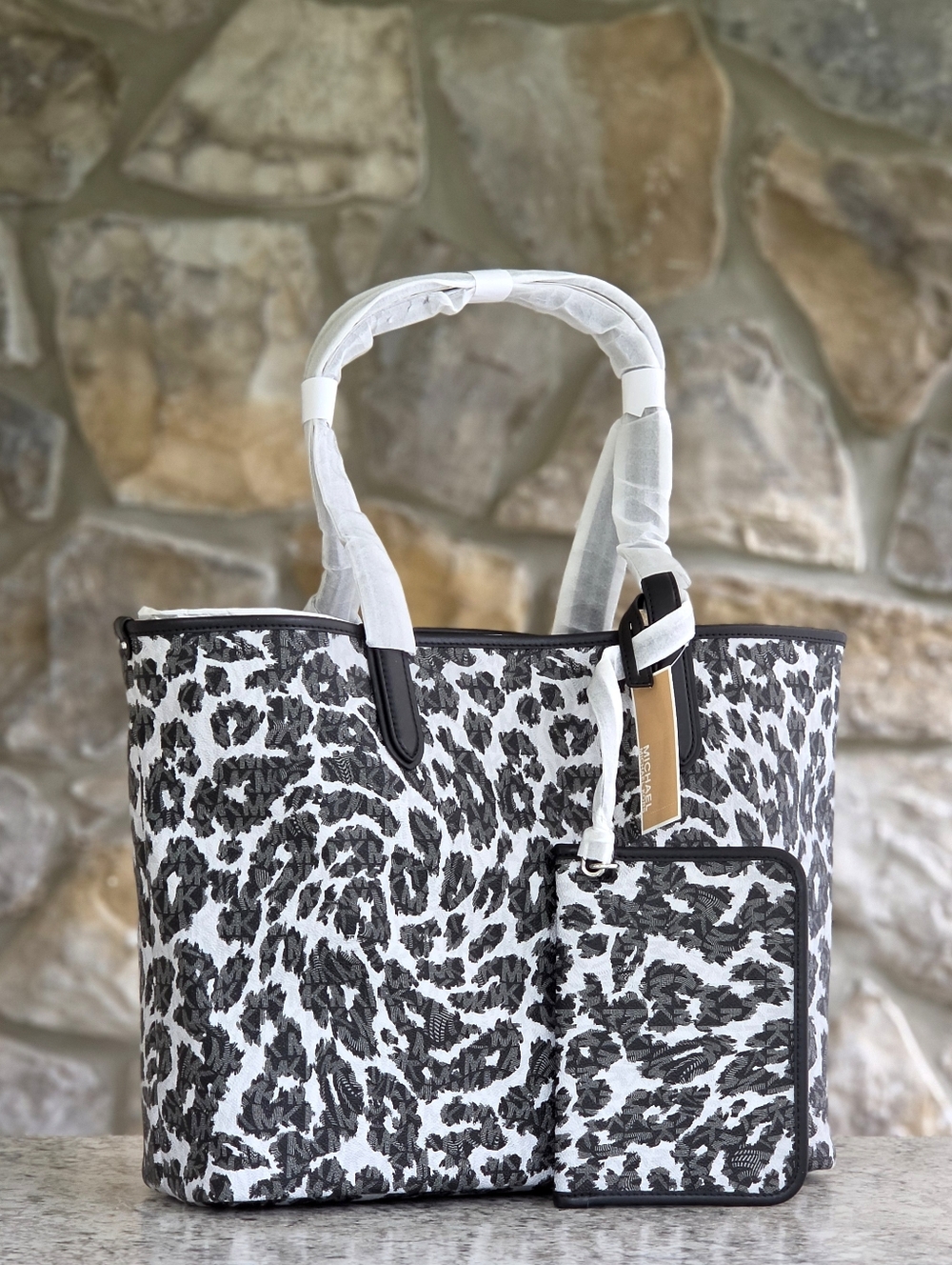 Michael Kors Eliza Extra Large Tote SET - Picture 3 of 9